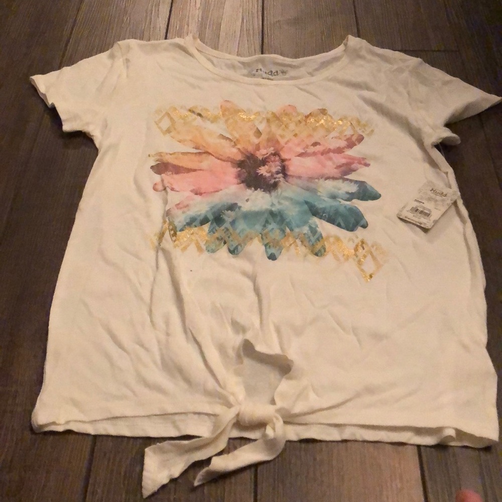 MUDD FLOWER TEE 🌸